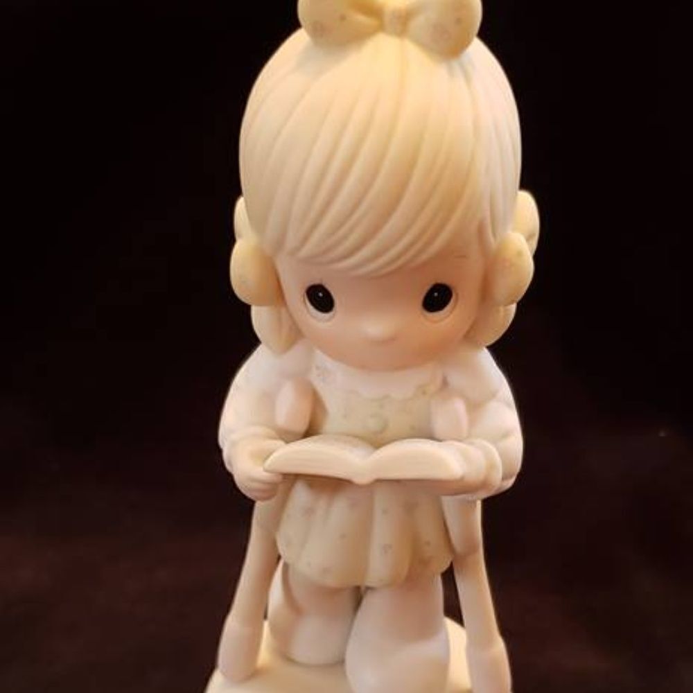 Vintage Precious Moments "He Walks With Me" 1987
